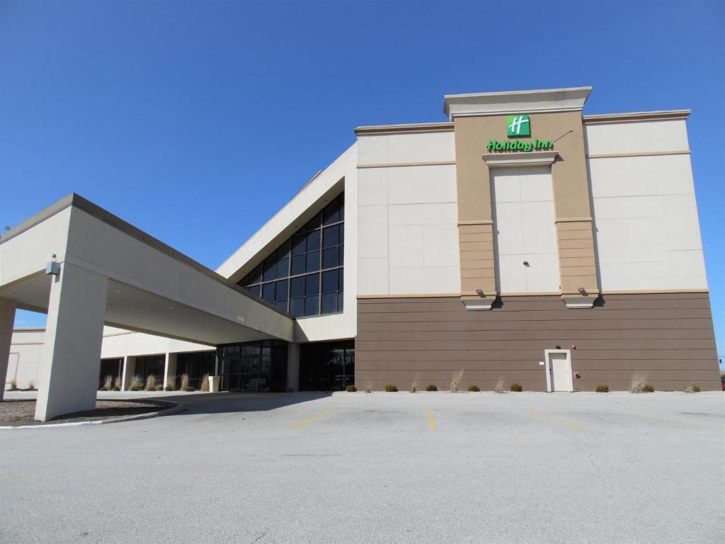 Holiday Inn Bloomington - Normal, an IHG Hotel image