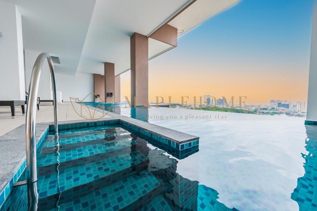 The Apple Premier Suites Melaka - Tap to explore photos