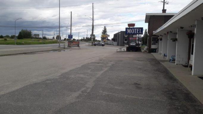 Regal Motel photo 4