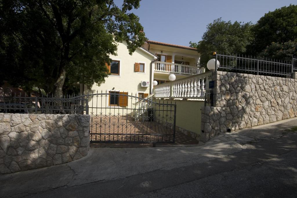 Apartments with a parking space Povile, Novi Vinodolski - 2398 photo 2