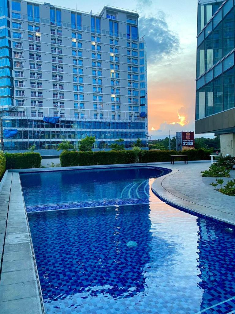 Aeon Towers Executive Suite 2BR 18th floor