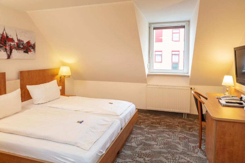 Maximilian Hotel & Apartments Weil am Rhein / Basel photo 4