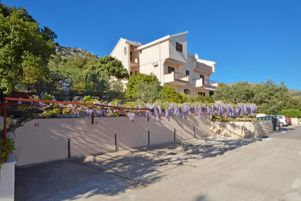Apartments for families with children Seget Vranjica, Trogir - 2976 photo 1