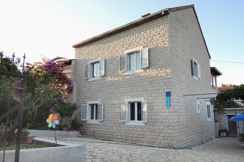Apartment Mirca 2838b photo 1