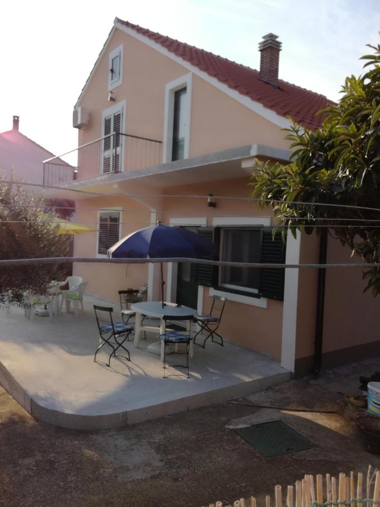 Apartments by the sea Mirca, Brac - 2854 photo 2