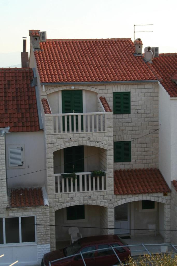 Apartments and rooms with parking space Bol, Brac - 2873 photo 2