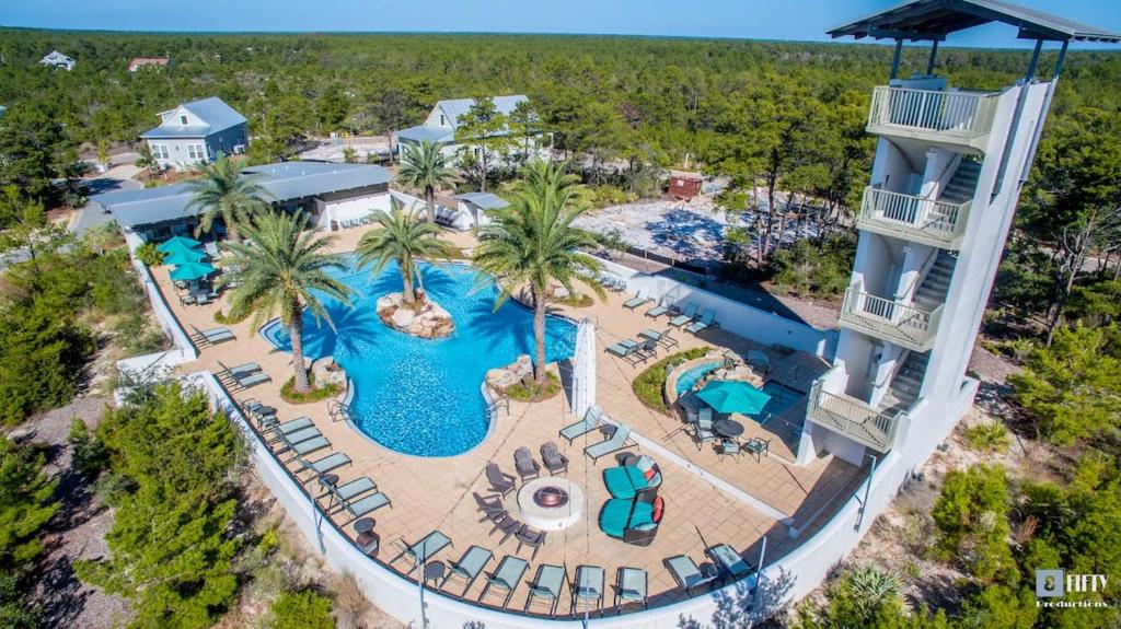 30A Highland Park - Shoreline Beach House by Panhandle Getaways image