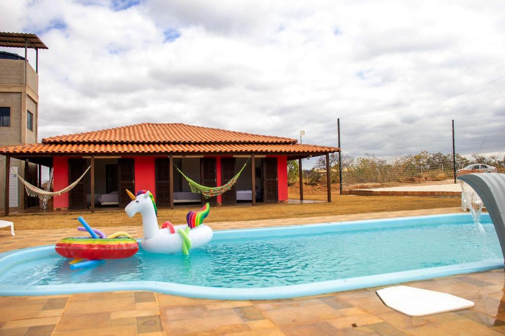 Chacara com Piscina e Lazer em Curral Queimado MG photo 1