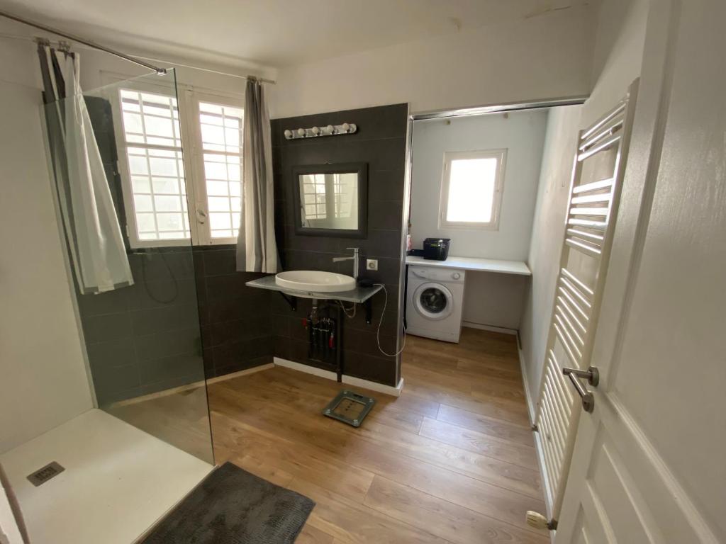 Appartement eygalieres avec petit jardin photo 3
