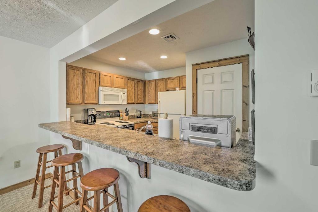 Tannersville Townhome, Near Camelback Mtn! photo 1