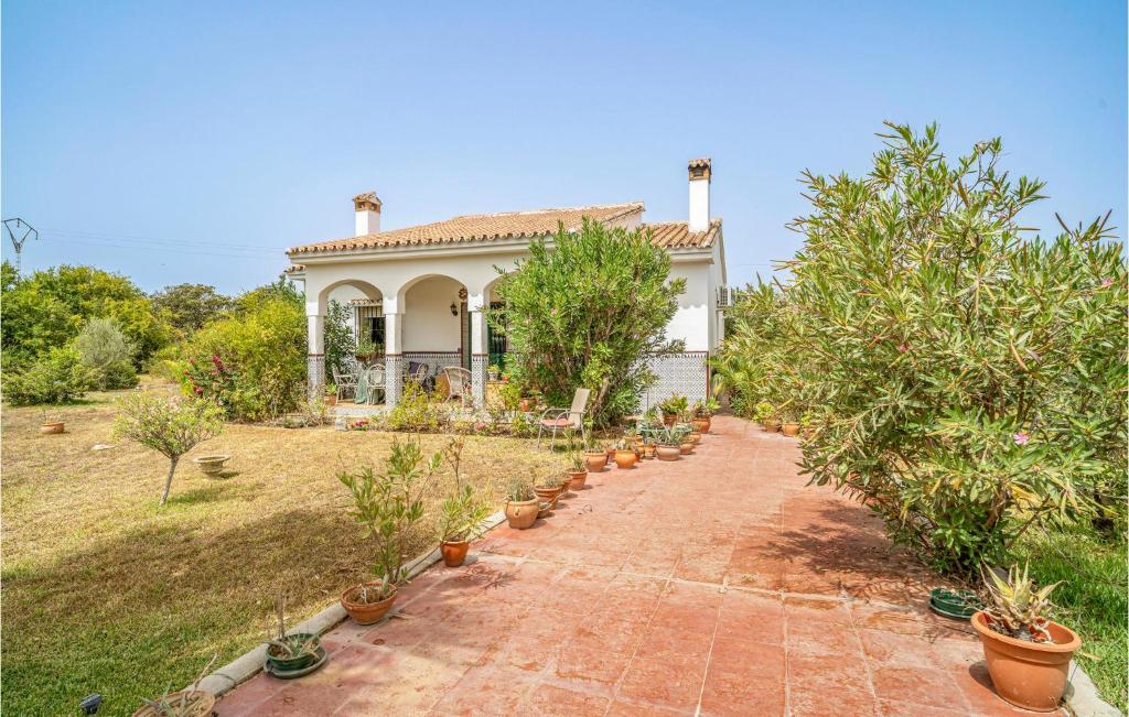 Amazing Home In Alhaurin De La Torre With Outdoor Swimming Pool, Wifi And 1 Bedrooms