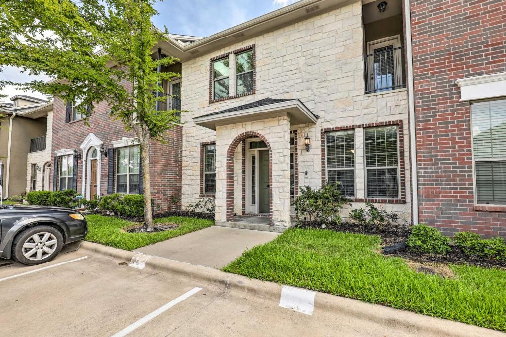 Modern College Station Home Near Texas AandM! photo 2