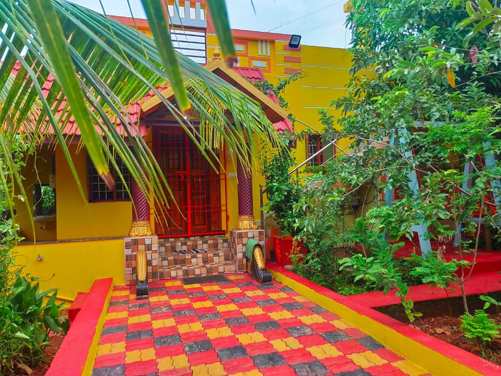 Smith garden Farm house Auroville Pondicherry photo 2