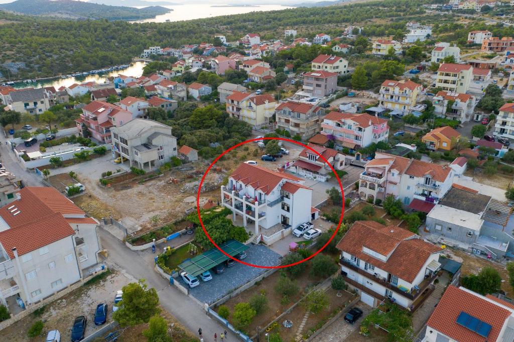 Apartments for families with children Grebastica, Sibenik - 477 photo 2