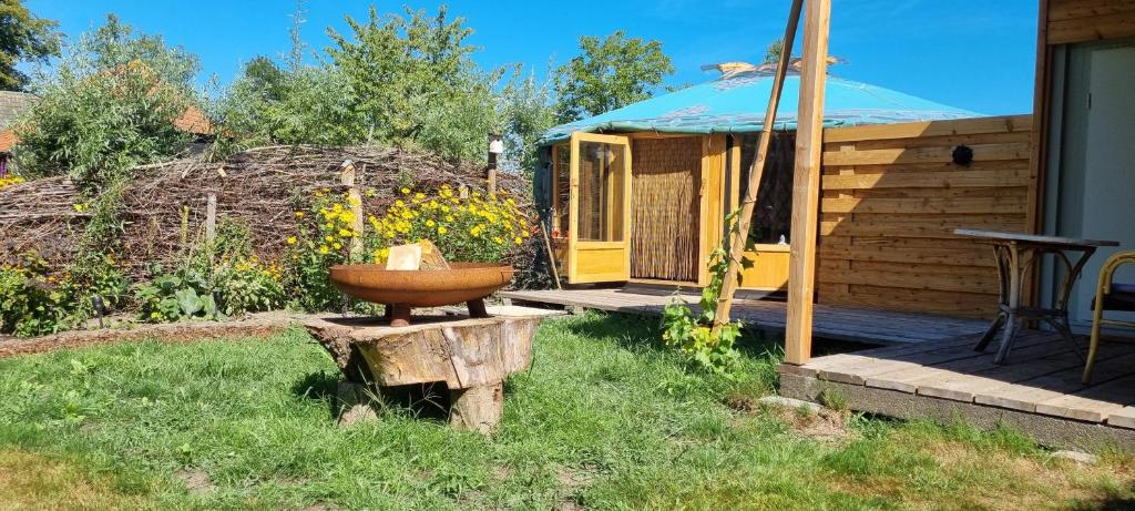 Yurt photo 1