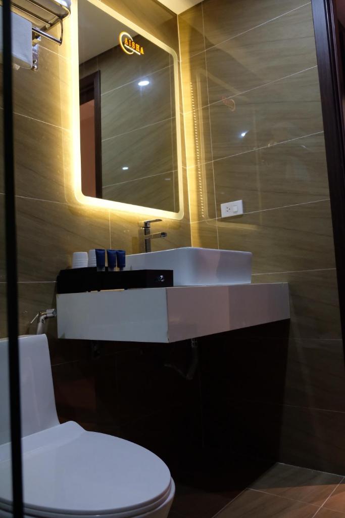 Aisha House and Apartment