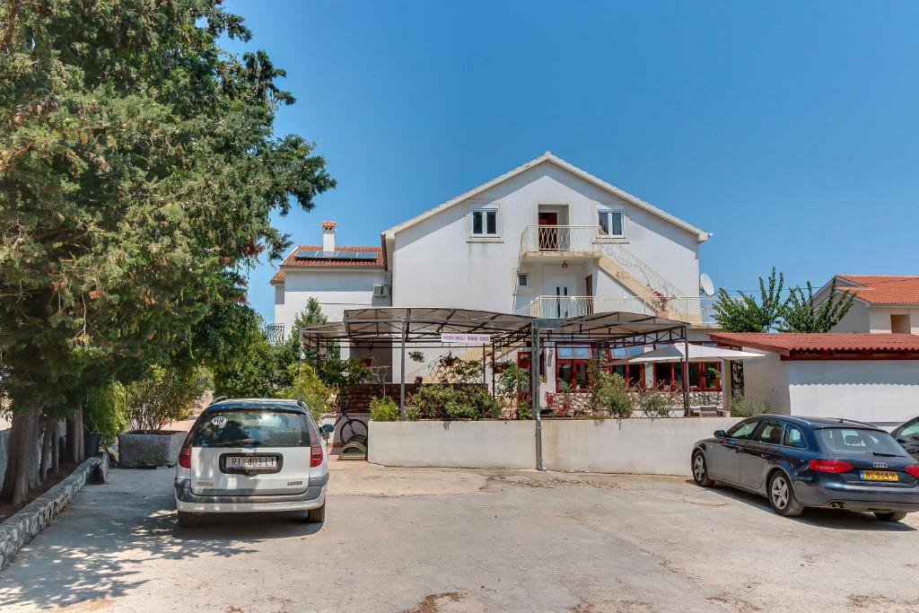 Rooms with a parking space Mali Losinj (Losinj) - 3445 photo 2