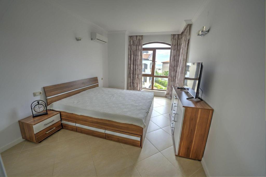 Oasis Luxury Apartments photo 3