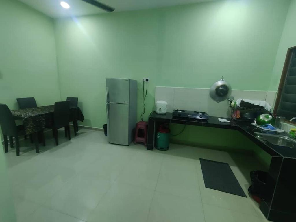 Mak Andak's Homestay photo 4