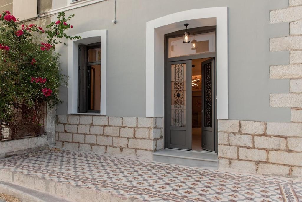 Villa Samos - Renovated stone villa with private pool- 2 min from the sea! photo 4
