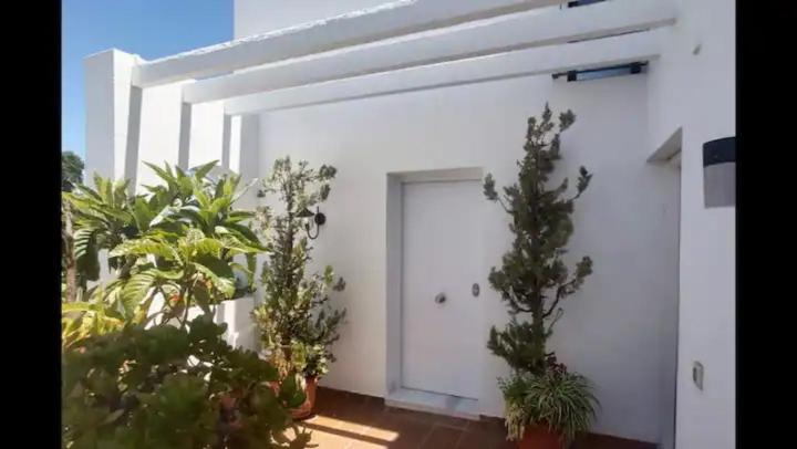 Urb Jardines de Sotogrande dúplex, 120 m2, Piscina photo 2