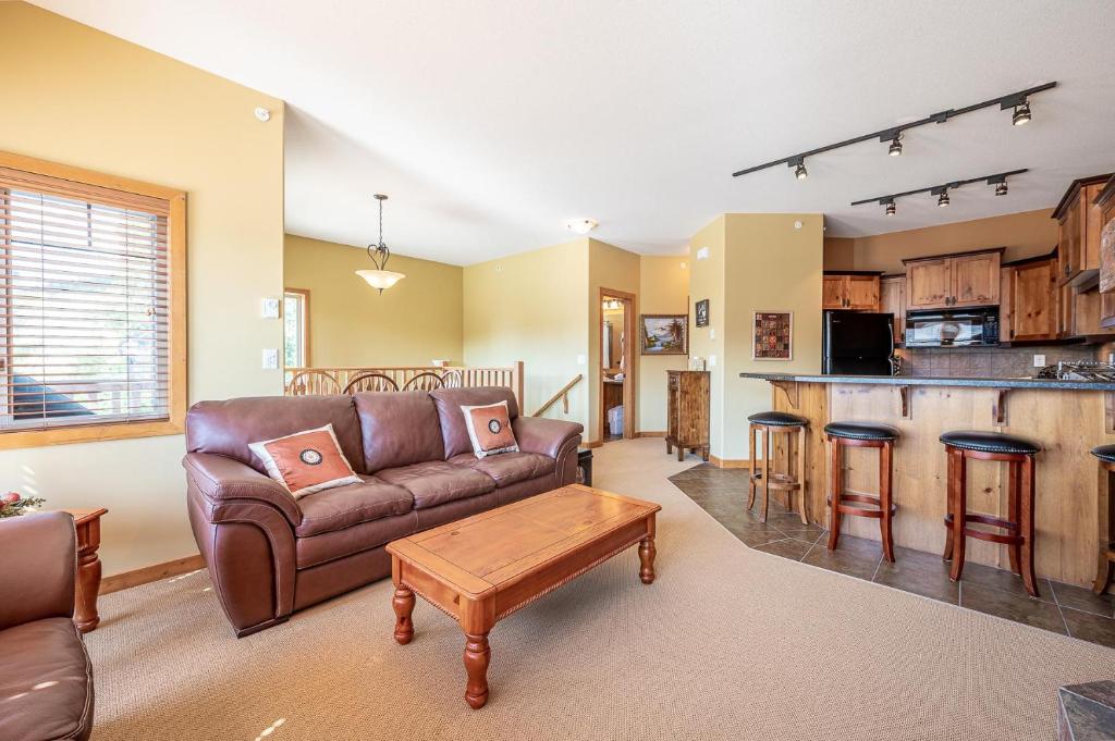 Bear's Paw Chalet - Amazing Location & Ski In-Out photo 3