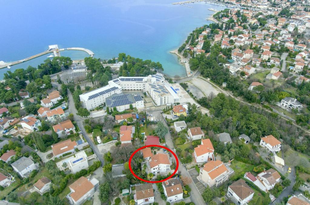 Apartments with a parking space Malinska (Krk) - 5456 photo 2