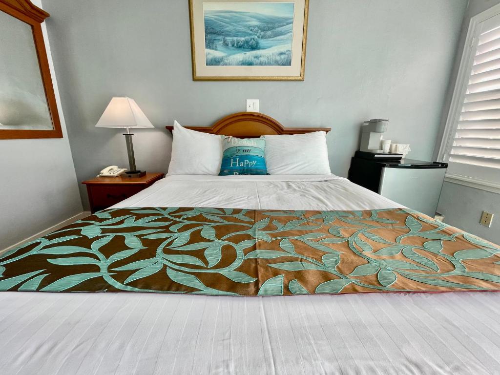 The Palomar Inn image