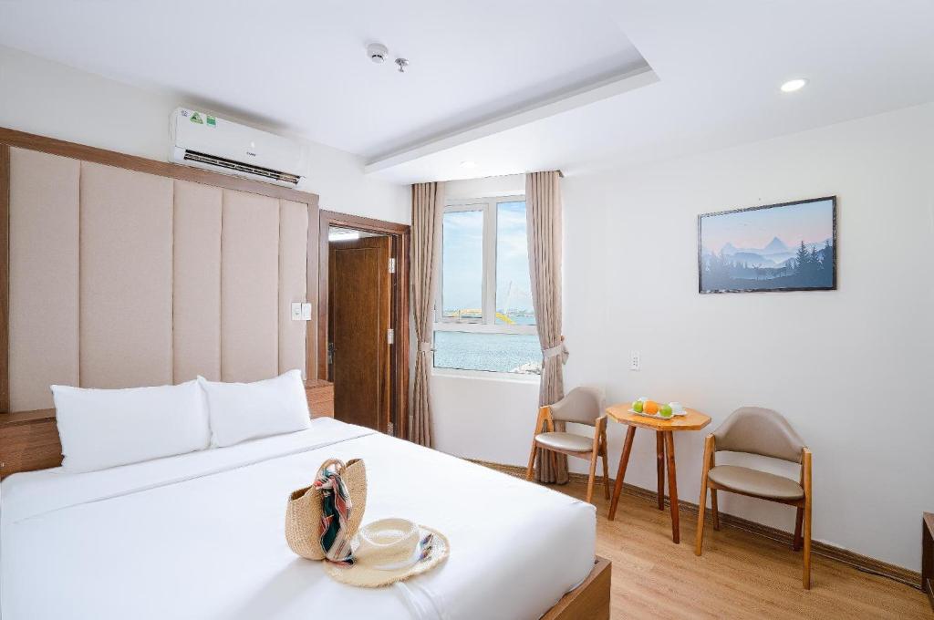 PARIAT RIVER FRONT HOTEL DA NANG
