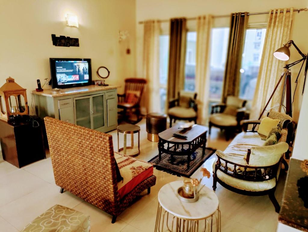 Luxurious Affordable Serviced Apt PariChowk/ExpoMart/Expressway Noida photo 3