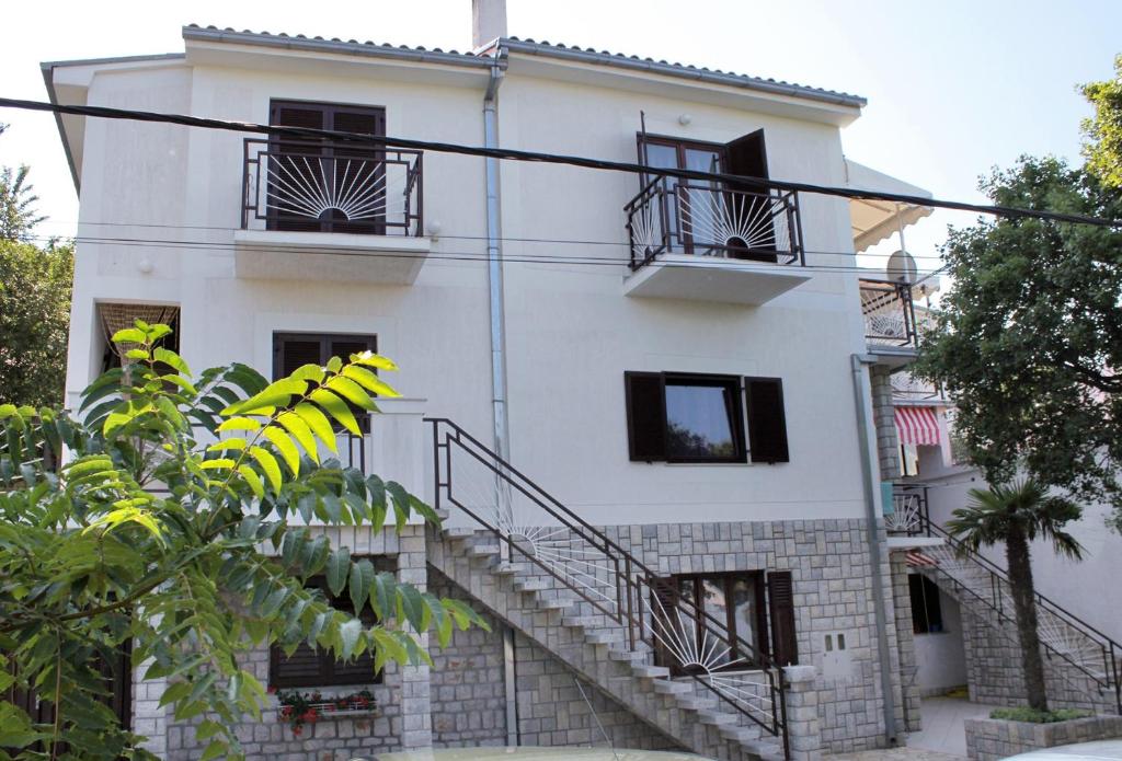Apartments by the sea Klenovica, Novi Vinodolski - 5580 photo 1