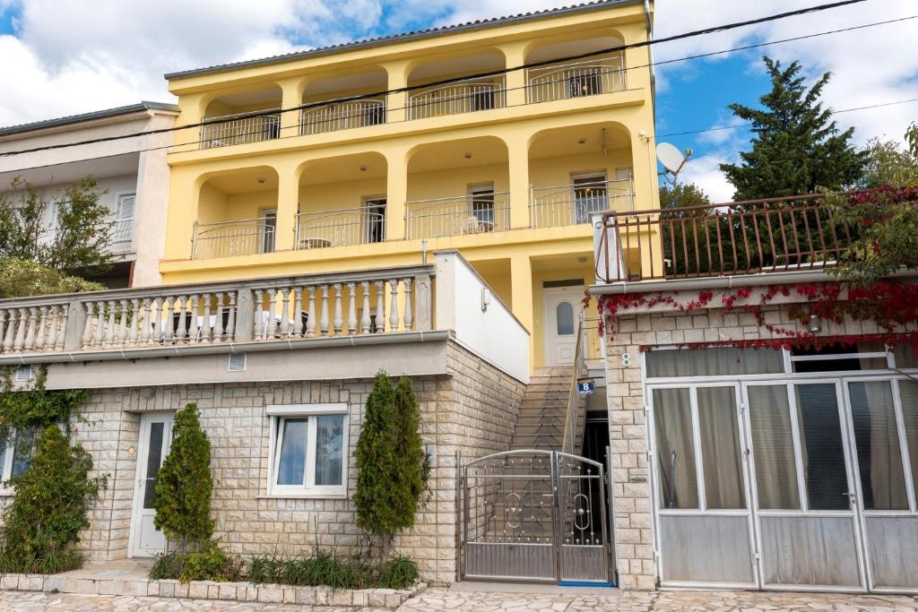 Apartment Dramalj 5592b photo 1