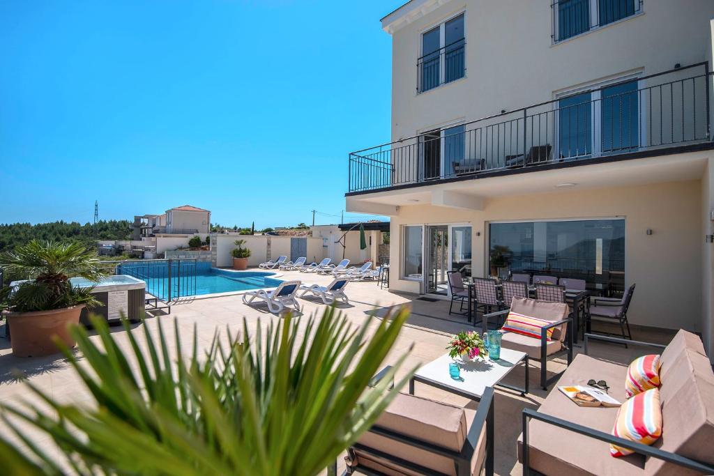 Luxury Villa Olive with pool and Jacuzzi near Dubrovnik photo 1