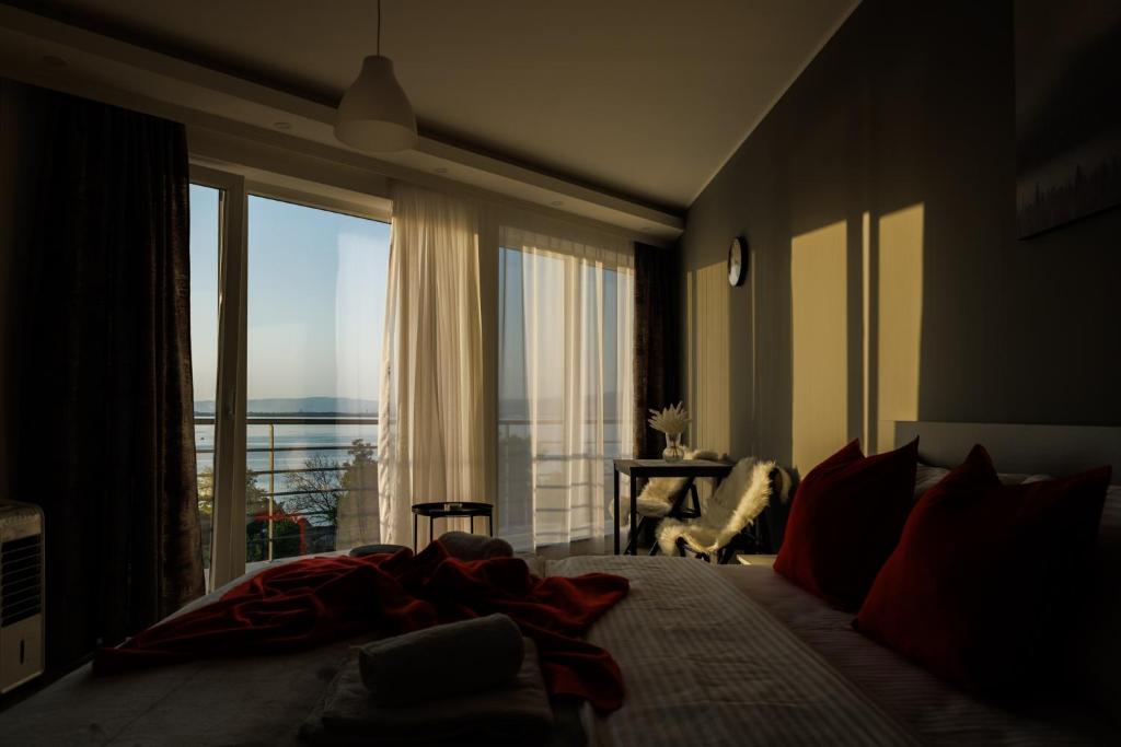 Horizont Dedine photo 2