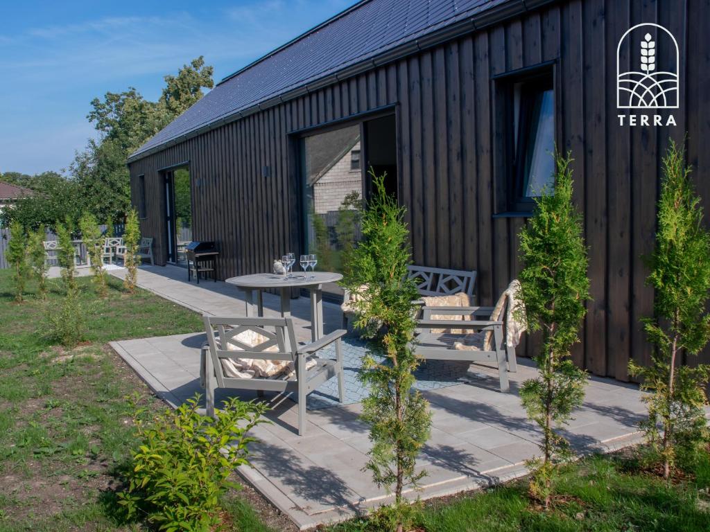 Terra House photo 4