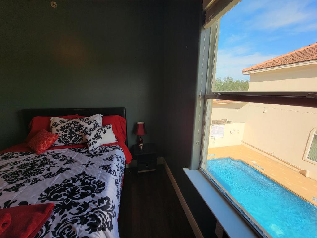 Modern, Private, Smart 4 BR Condo in Desirable Location in McAllen with Pool! photo 3