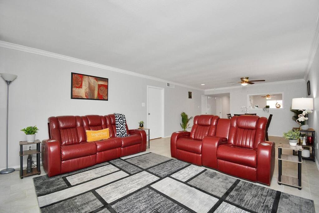 Double Master Suites - 206 image