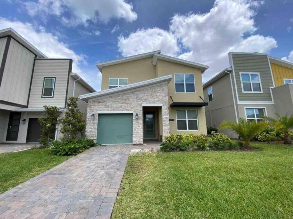 Villa, private pool, water park, Orlando parks image