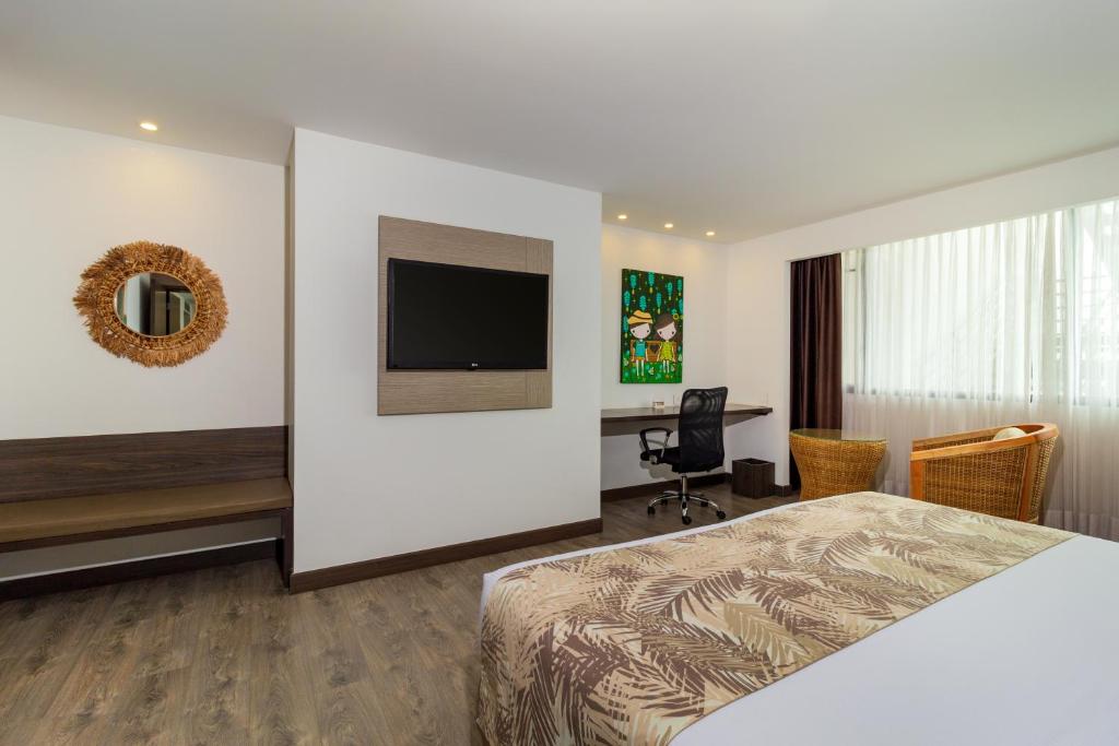 Hotel Mocawa Plaza Armenia - Tap to explore photos
