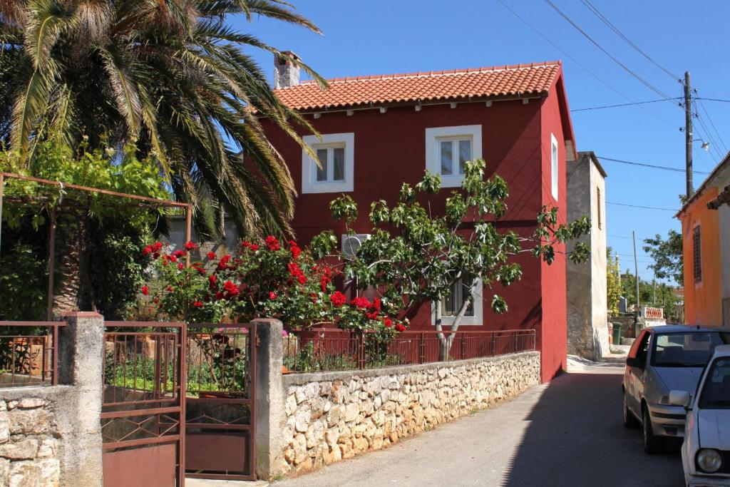 Holiday house with a parking space Lukoran (Ugljan) - 6234