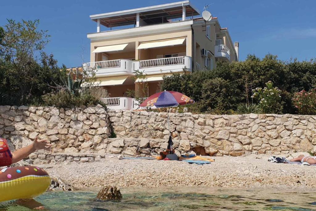 Apartments by the sea Mandre, Pag - 6386 photo 1