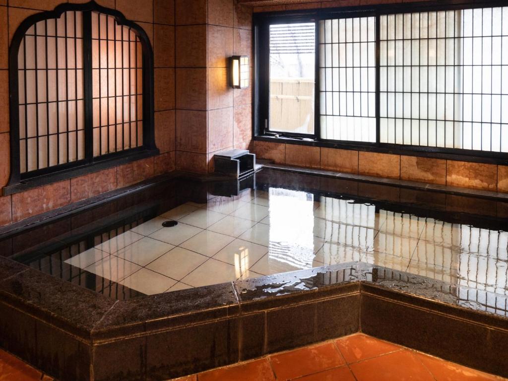 Hotel Castle Inn Suzuka photo 2