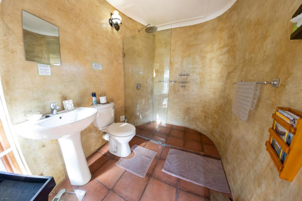 Maclear Manor photo 1