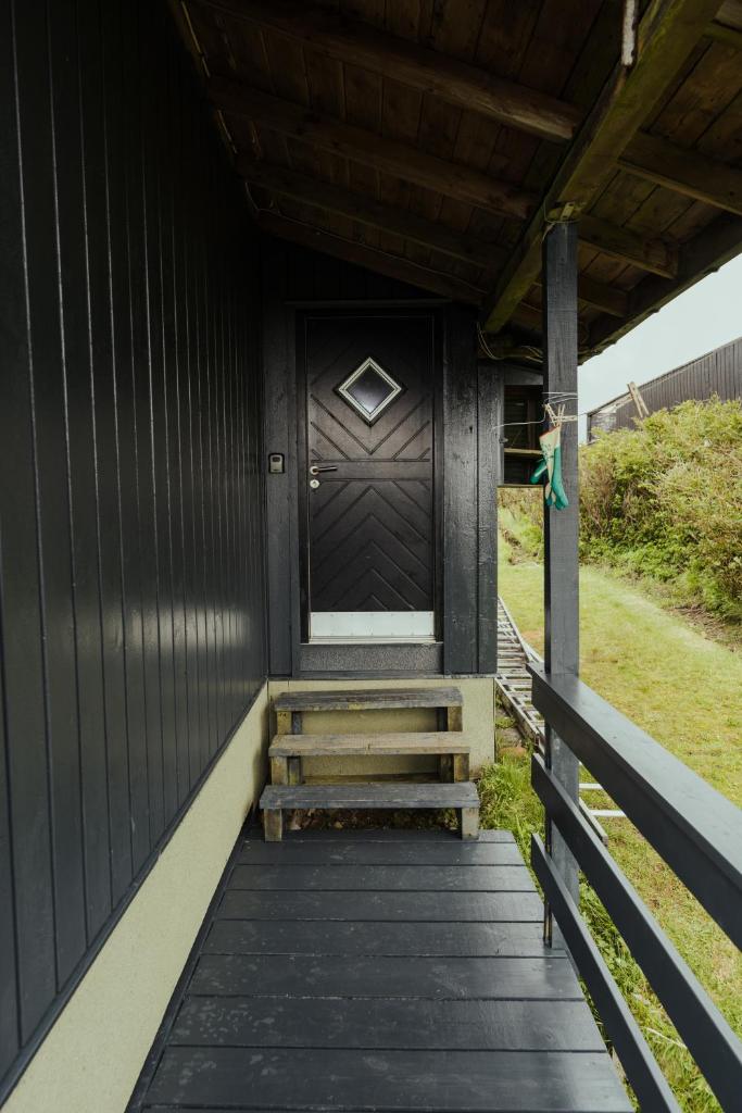 Cozy 2-bedroom house with a fantastic view photo 3