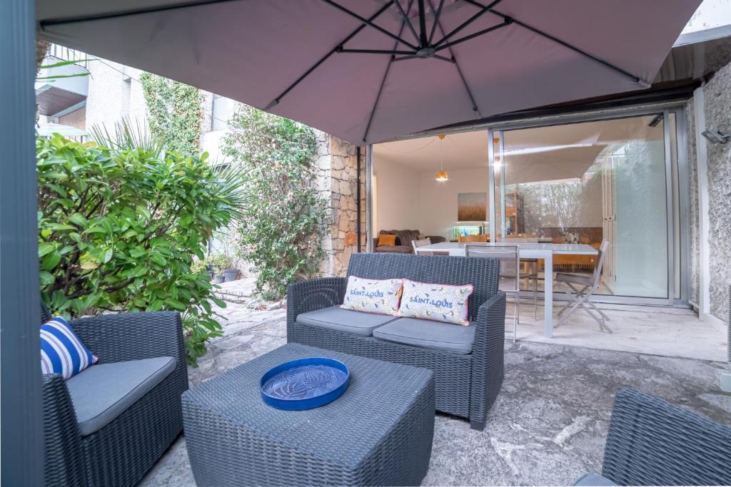VILLA L'OASIS - à 80 m du bord de mer et plage