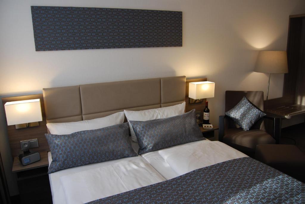 Двухместный (Двухместный номер Делюкс с 1 кроватью), Dom Hotel Am Römerbrunnen