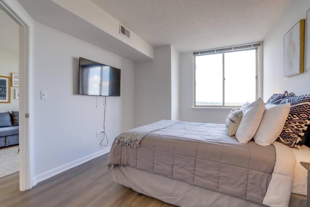 Amazing 1 Bedroom Condo At Ballston With Gym photo 2