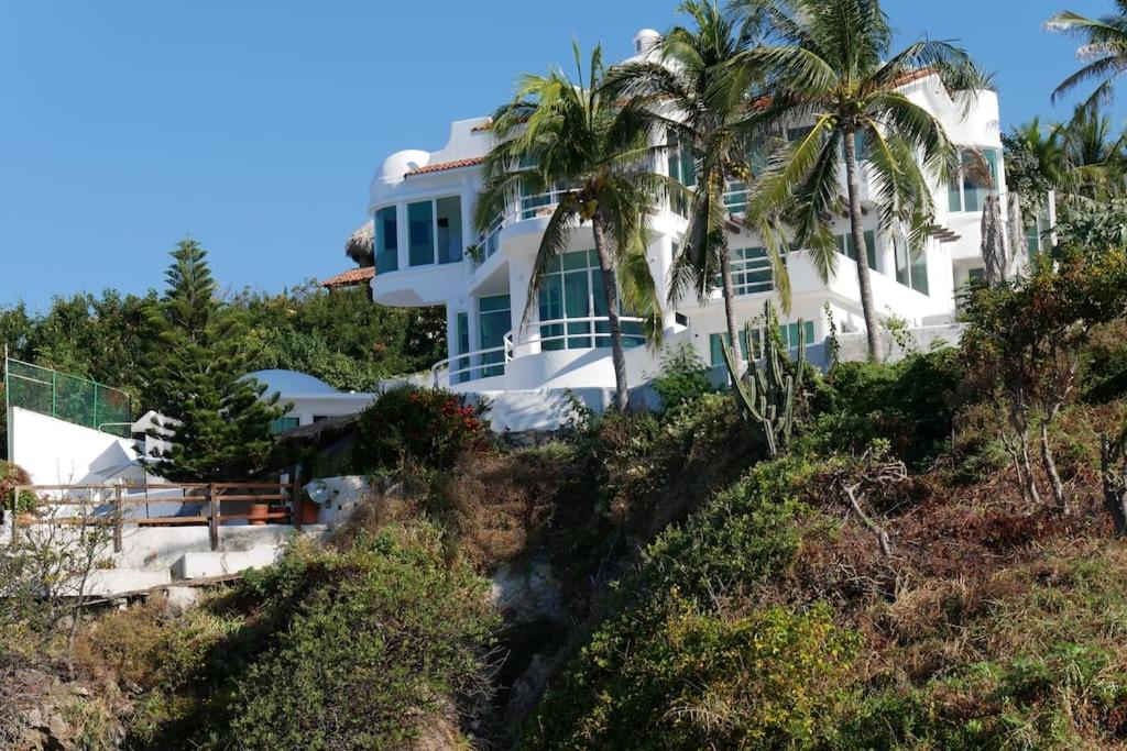 Hermosa Villa con alberca infinita Playa Zipolite photo 1