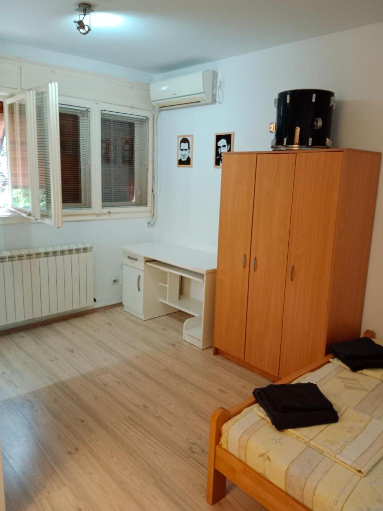 Marakana Apartment-free parking space 2 photo 3