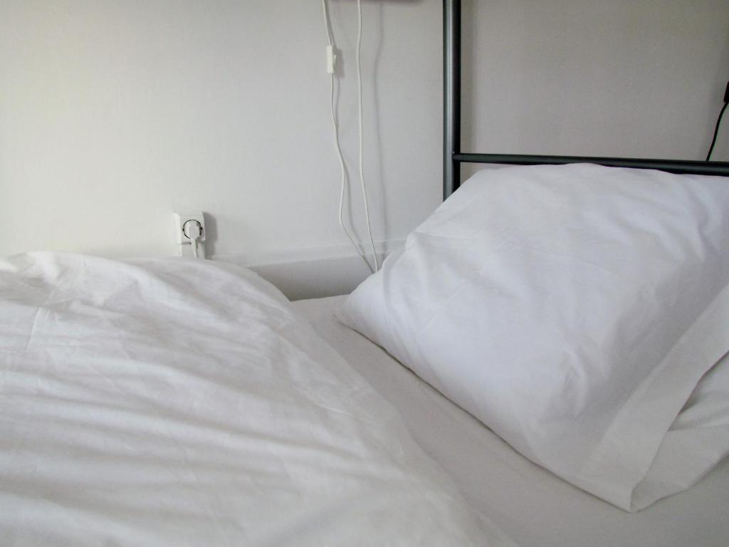 Номер (Кровать в общем 8-местном номере для мужчин и женщин), Hostel Alegria